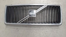 Kühlergrill 8678680 Volvo V50 2.0D Bj 2008 M 2666963