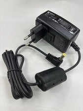 AC/DC Adapter Netzteil 230/12V, Leistung 1,5A, feste Gehäuse, stabile Parameter.