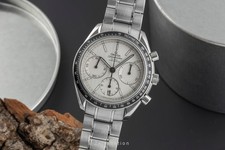Omega Speedmaster Racing