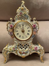 Sandizell Porzellan Kaminuhr