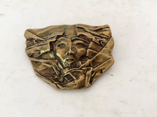 Brosche messing bronze relief - brosche,