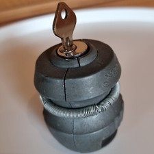 Kugelschloss für Wohnwagen Kugelverschluss Hakenschloss 1 Schlüssel