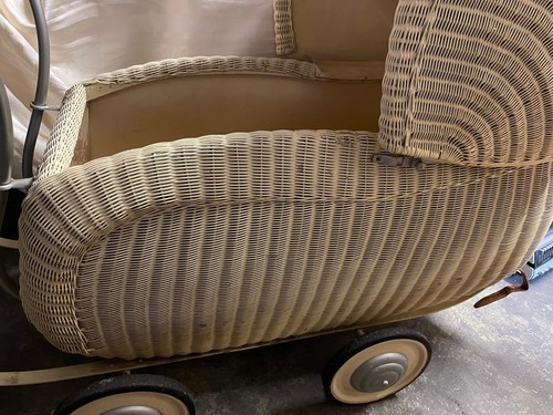 Vintage baby stubenwagen - vintage, baby-stubenwagen
