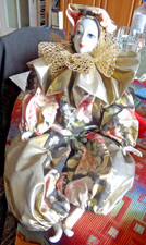 Harlekin Porzellan Puppe Edel