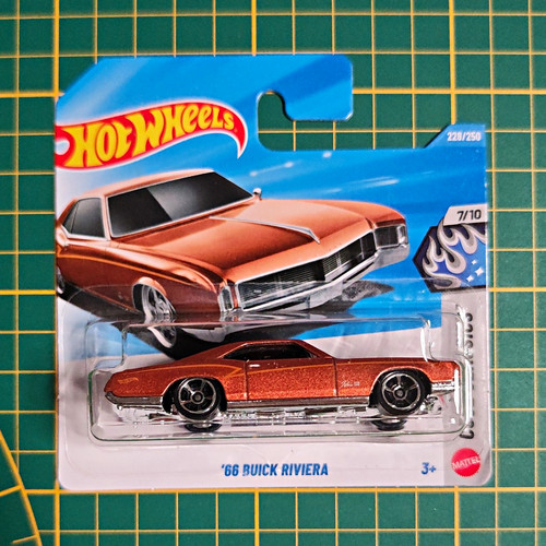 Hot wheels buick - hot,
