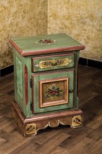 Voglauer Nachtkastl Altgrün