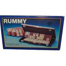 Rummy gesellschaftsspiel - rummy, im