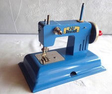 KINDER NÄHMASCHINE aus BLECH