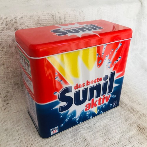 Dose aus metall blech - dose,