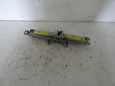 Wagenheber Nissan Sunny N14 BJ 1995