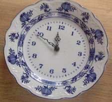 Wanduhr Zwiebelmuster