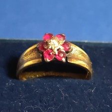 18 kt Gold Ring besetzt mit