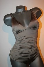 Triumph Badeanzug "Sexy Shine OP" Gr. 38 B fango kaki gefüttert ohne Bügel 