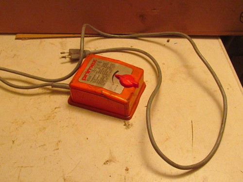 Kleiner alter netztrafo - alter,