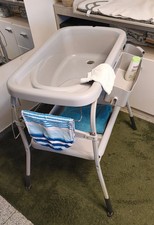 Babywanne mit Gestell, Faltbar, Inkl. Neugeboreneneinsatz