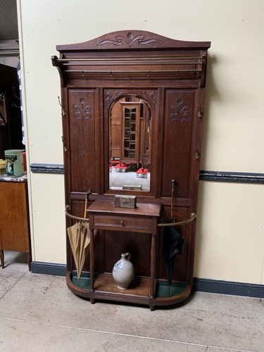Antik garderobe - -,