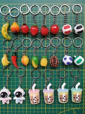 Schlüsselanhänger Bubble tea Astronaut Obst Gemüse Anhänger Deko Geschenk 3D süß