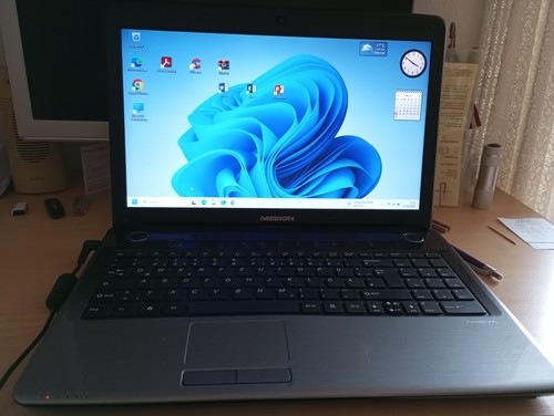 Medion e6222 intel - , 2,2
