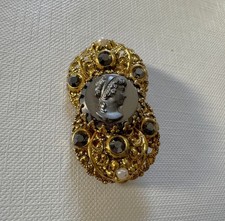 Traumhafte Brosche mit Medaillon vergoldet 39 mm, Material? alter?