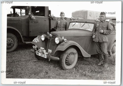 Wehrmacht soldaten mit adler - soldaten,