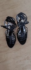Schwarze Riemchen High Heels 