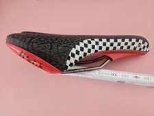 Fizik Nisene Titanin Sattel