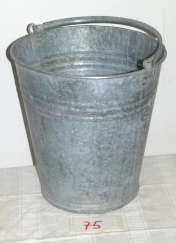 Antiker zinkeimer - antiker,