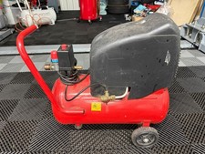 Luftkompressor Kompressor 24 Liter – 1,1 kW / 1,5 PS – fahrbar mit Druckregler