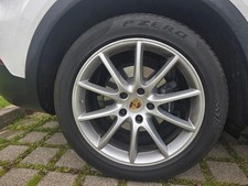 20-Zoll Porsche-Alu-Felgen mit