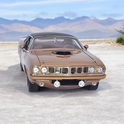 Acme 1971 plymouth - 1:18,
