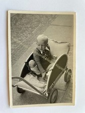 orig. Foto AK Kind Kinderwagen Berlin Charlottenburg 