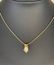 ZEITLOSER ANHÄNGER  MIT