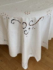 Tischdecke Richelieu Stickerei