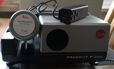Leica Diaprojektor, Pradovit P 300, Bestzustand + Koffer + 6 Magazinen von Hama