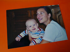 "GLÜCK": FOTO, FOTOGRAFIE, MUTTER, FRAU, KIND, BABY, FAMILIE, DAME, GESELLSCHAFT