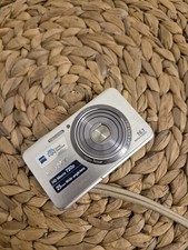 Sony Cybershot DSC-W650, Zeiss