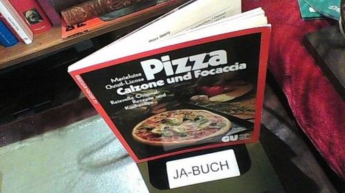 Pizza calzone und focaccia - pizza,,
