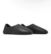 YZY SL-01 Schwarz Black Slide