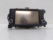 Toyota Yaris P13 Music Player