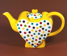 Design Kaffeekanne Teekanne Kanne Herzform Punkte bunt Porzellan Jameson&Tailor