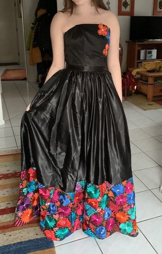 Ballkleid aus mexiko - ballkleid, mexiko.