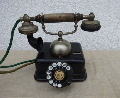 Altes tisch telefon - tisch,