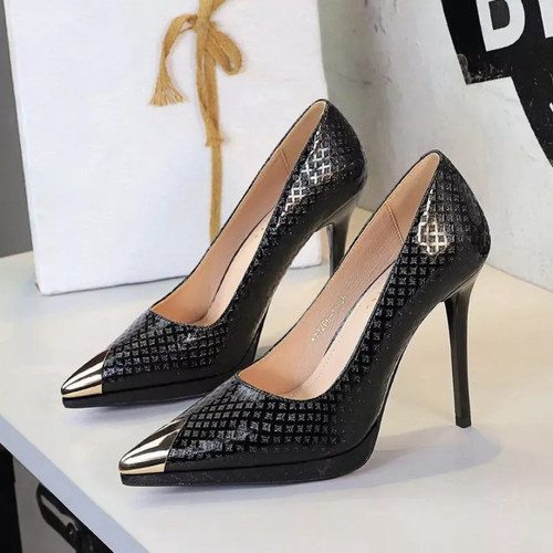 Elegante schwarze pumps - schwarze,