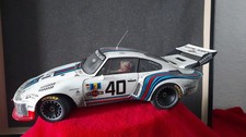 Exoto Maßstab 1:18  - 1976 Porsche 935 Turbo Le Mans  Finish Line #40 Stommelen