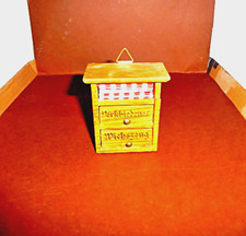 Altes, Schuhputz-Schränkchen