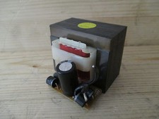 Trafo Transformator pri 220 V