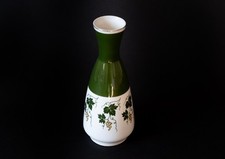 DDR Porzellan Vase Wagner & Apel 1877 Blumen Vase VEB mit Traubenmuster