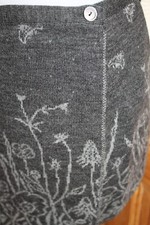 FLOMAX Albmerino Strickrock Cacheur Blumenwiese anthra; Gr. 1, Naturmode Neu