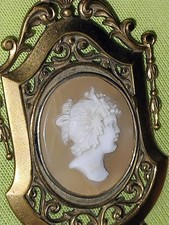 antiker Anhänger aus Nachlass Kamee Muschelkamme Schaumgold Silber Jugendstil