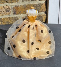 Goldfarbene Tupfen Spitze Mode Puppen Größe Hochzeit Ballkleid Kleid Kostenloser Versand UK